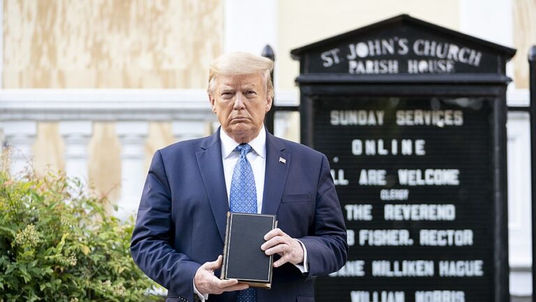 trump, black pastor
